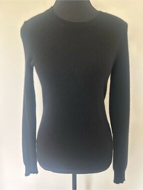100% Cashmere Lord and Taylor Women's Crewneck Sweater